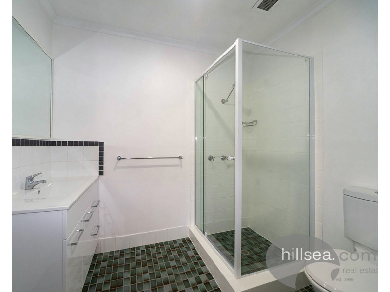 10/106 Bayview Street, Runaway Bay QLD 4216