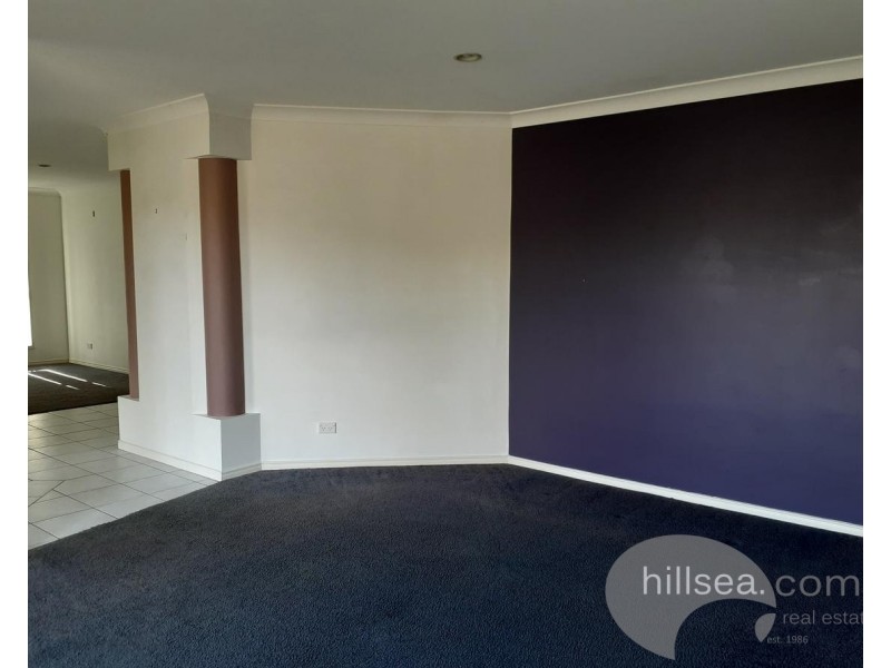 24 Manra Way, Pacific Pines QLD 4211