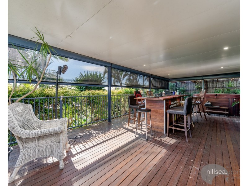 50 Manra Way, Pacific Pines QLD 4211