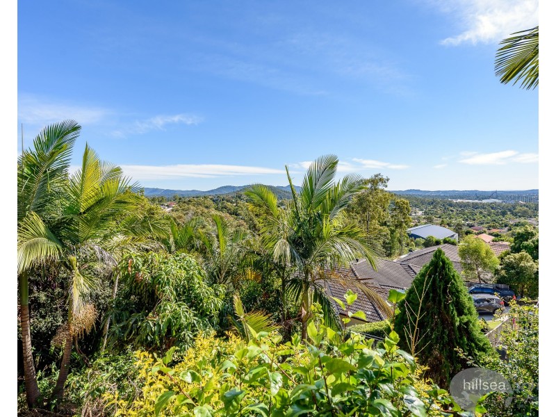 50 Manra Way, Pacific Pines QLD 4211