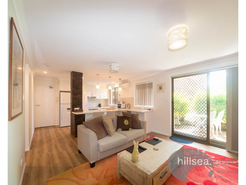 2/490 Marine Parade, Biggera Waters QLD 4216
