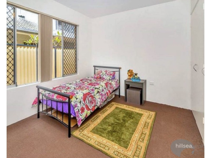 2/10 Madang Crescent, Runaway Bay QLD 4216