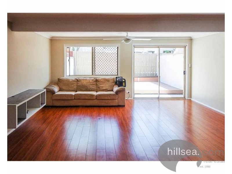 10/81 Olsen Avenue, Labrador QLD 4215