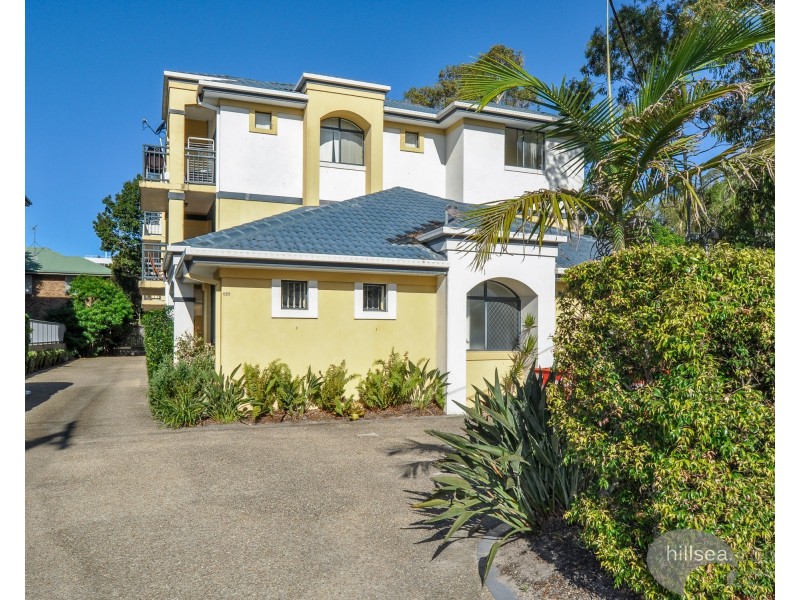 4/129 Muir Street, Labrador QLD 4215