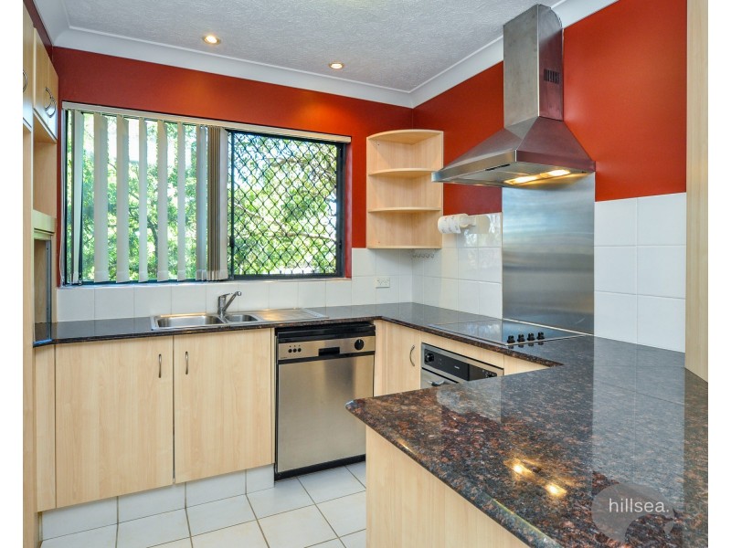 4/129 Muir Street, Labrador QLD 4215