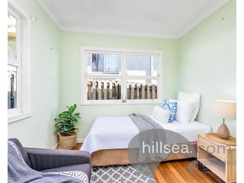 104 Robert Street, Labrador QLD 4215