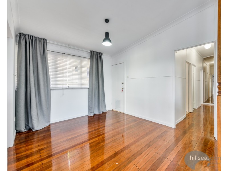 11 Aubrey Avenue, Surfers Paradise QLD 4217