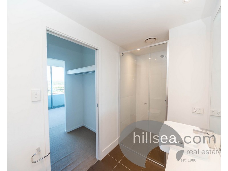 702/15 Compass Drive, Biggera Waters QLD 4216