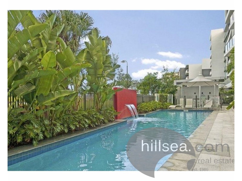 702/15 Compass Drive, Biggera Waters QLD 4216