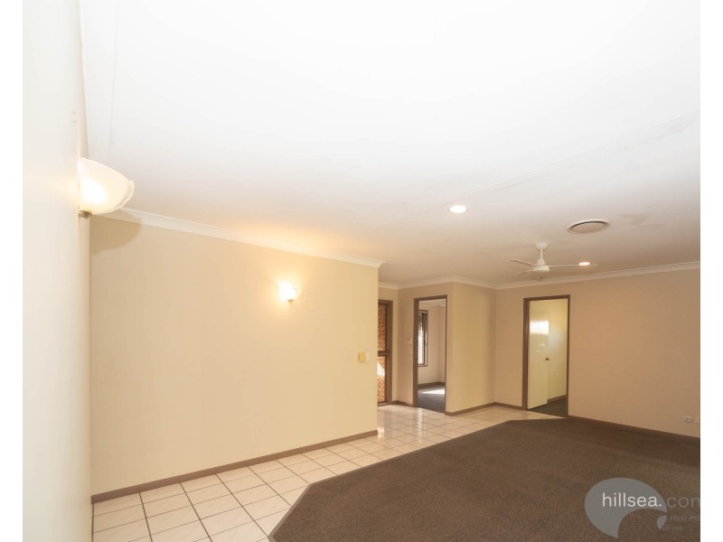 6 Collingwood Court, Arundel QLD 4214