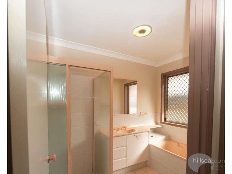6 Collingwood Court, Arundel QLD 4214