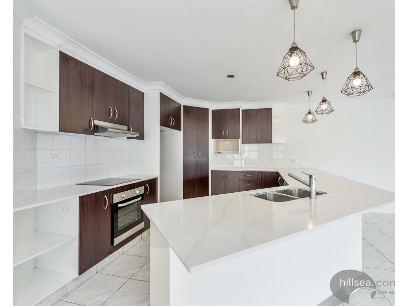 32 Boreen Court, Helensvale QLD 4212