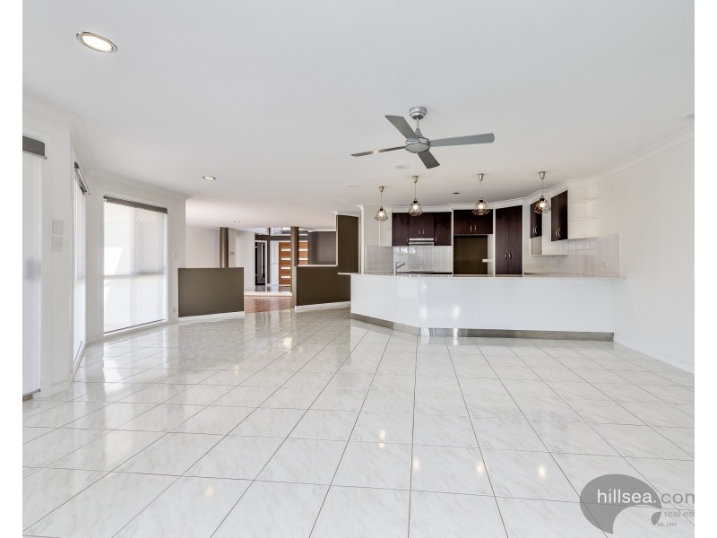 32 Boreen Court, Helensvale QLD 4212
