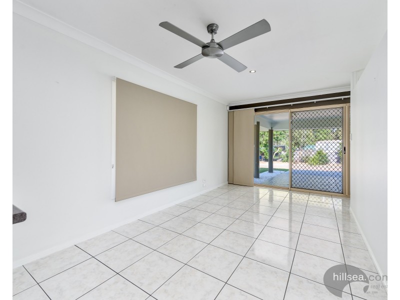 32 Boreen Court, Helensvale QLD 4212