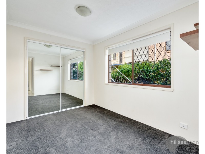 1/29 Bath Street, Labrador QLD 4215