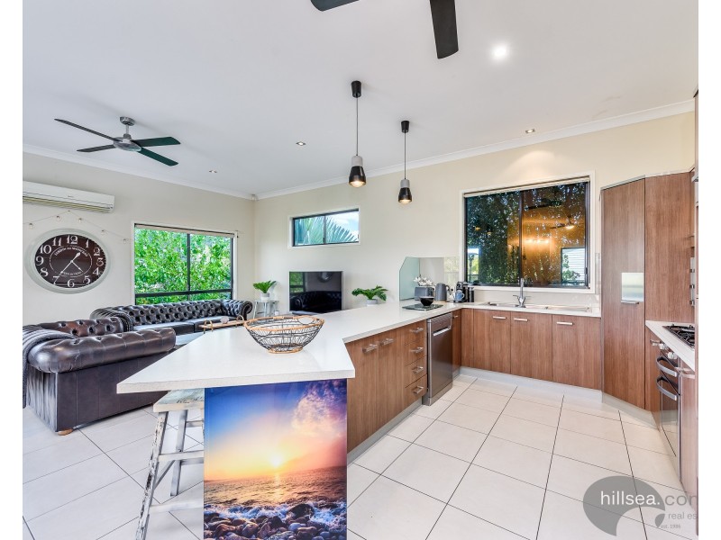 114 Ormeau Ridge Road, Ormeau Hills QLD 4208