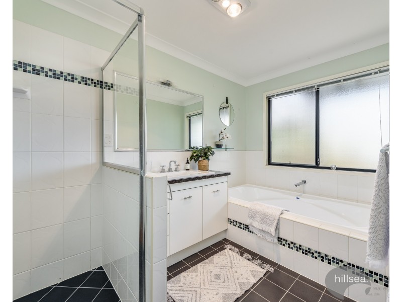 114 Ormeau Ridge Road, Ormeau Hills QLD 4208