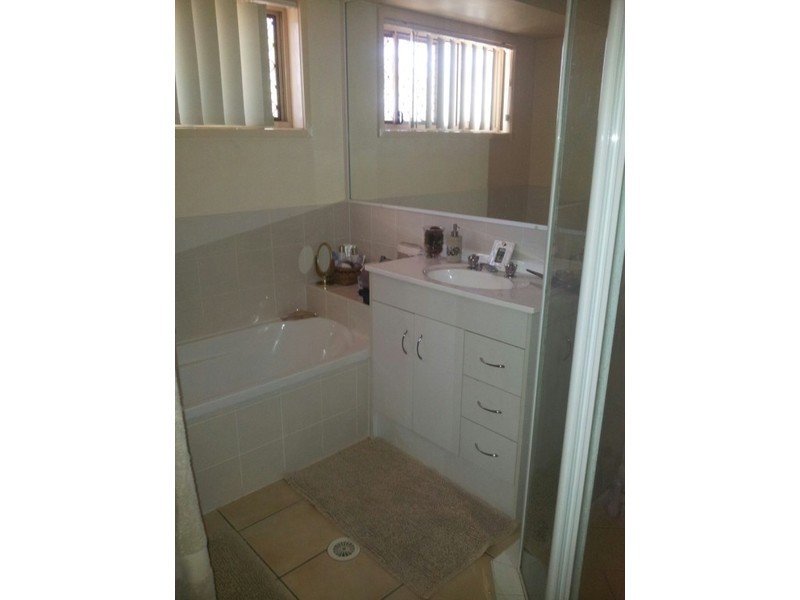 14 Buddy Holly Close, Parkwood QLD 4214