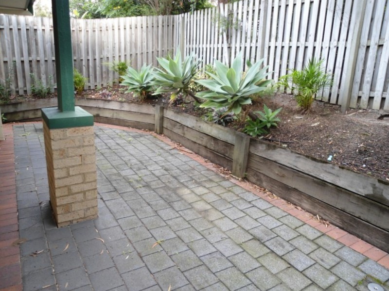 1/499 Pine Ridge Road, Runaway Bay QLD 4216