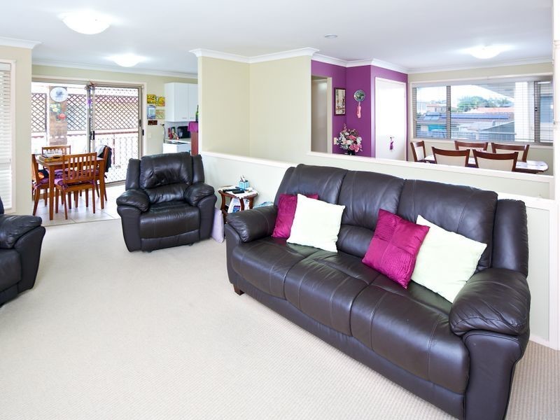 2/45 Paradise Parade, Paradise Point QLD 4216