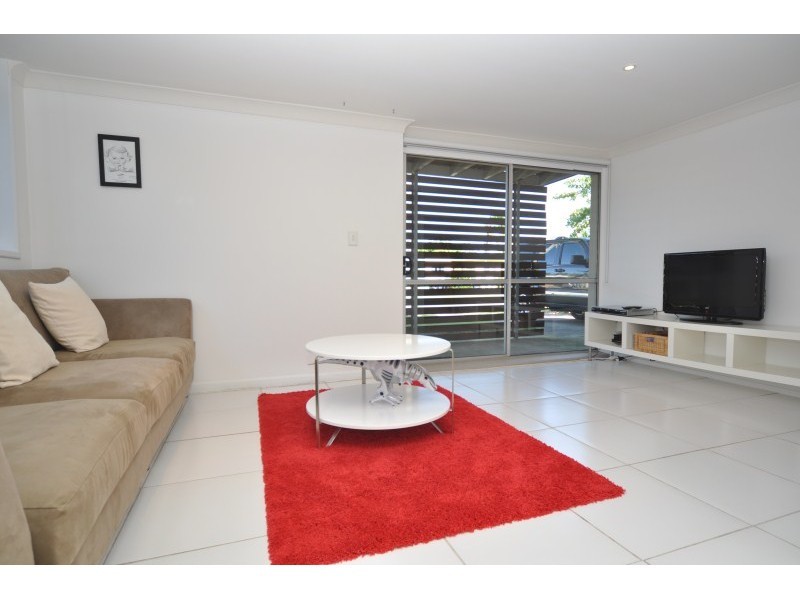 5 Bluegum Avenue, Hollywell QLD 4216