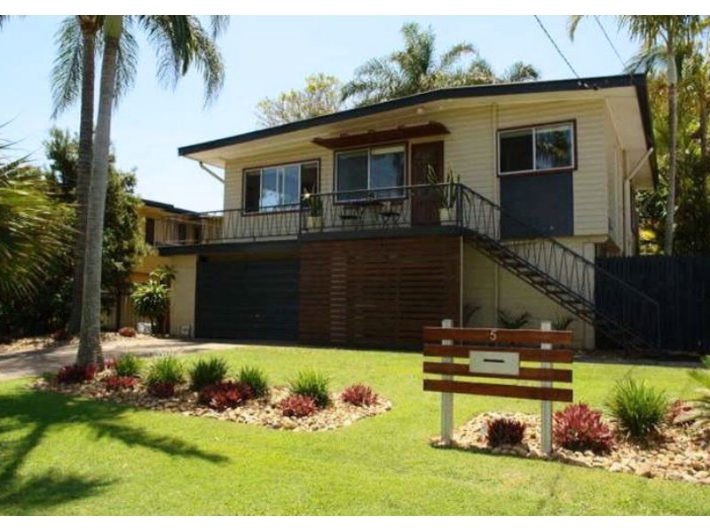 5 Bluegum Avenue, Hollywell QLD 4216