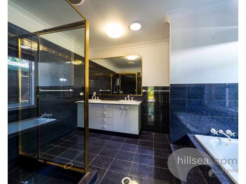 19 Rebbechi Court, Parkwood QLD 4214