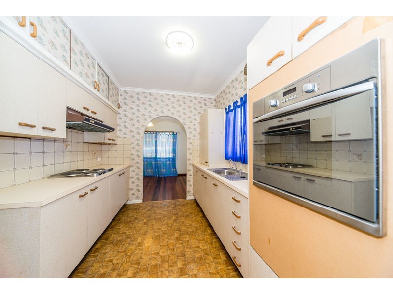 58 Allinga Street, Coombabah QLD 4216