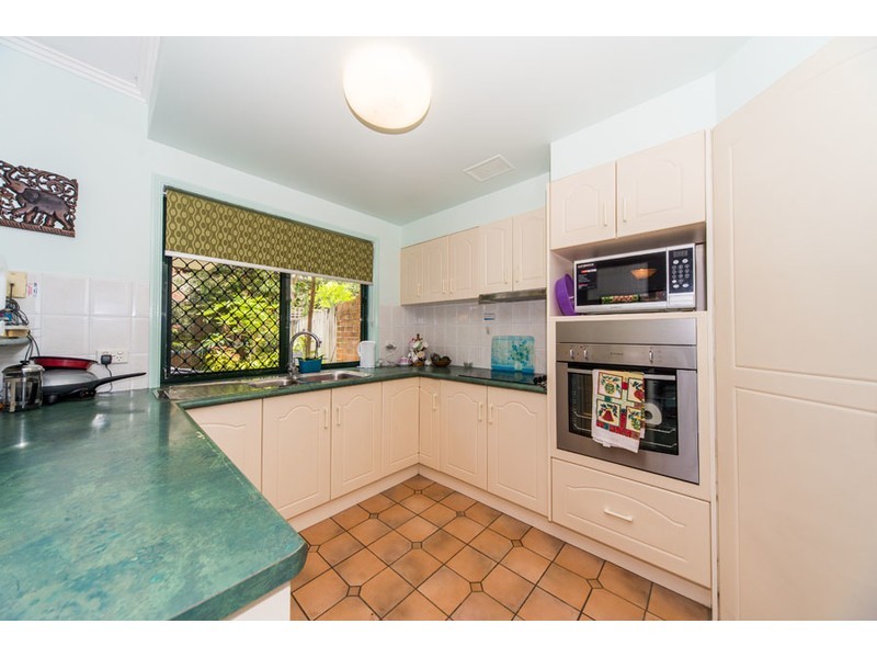 1/15 Azalea Avenue, Hollywell QLD 4216