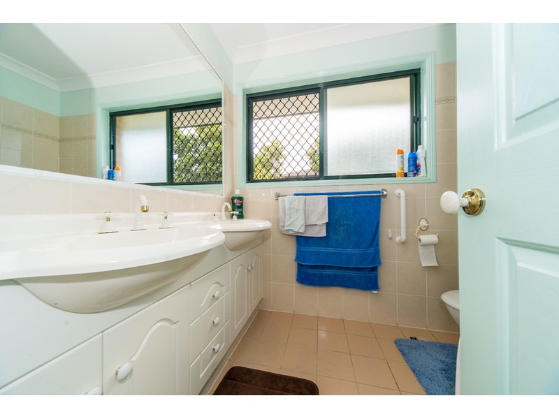 1/15 Azalea Avenue, Hollywell QLD 4216