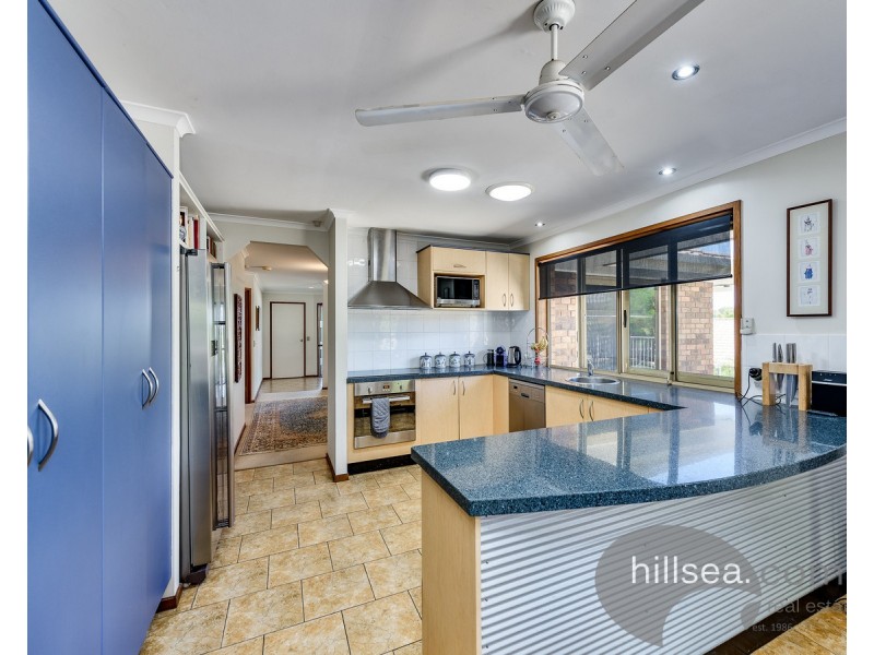 8 Otford Place, Helensvale QLD 4212