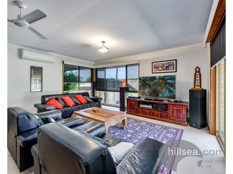 8 Otford Place, Helensvale QLD 4212