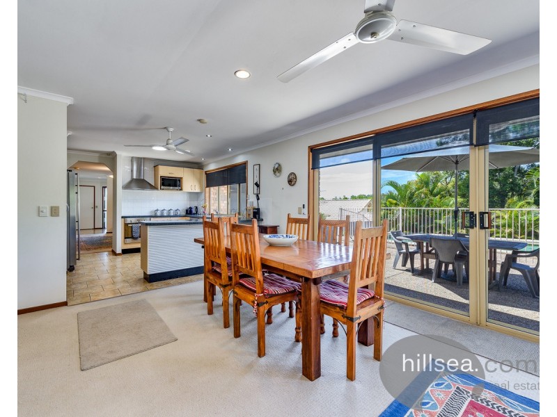 8 Otford Place, Helensvale QLD 4212