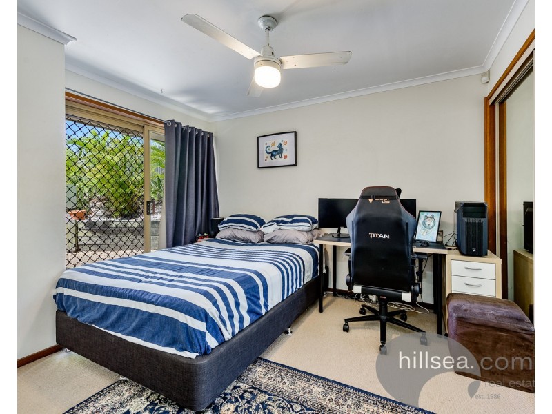 8 Otford Place, Helensvale QLD 4212