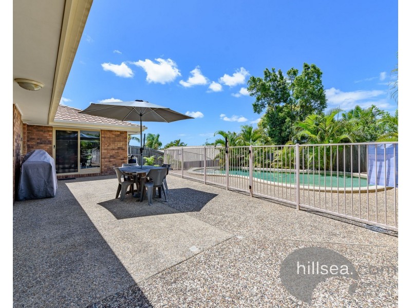 8 Otford Place, Helensvale QLD 4212