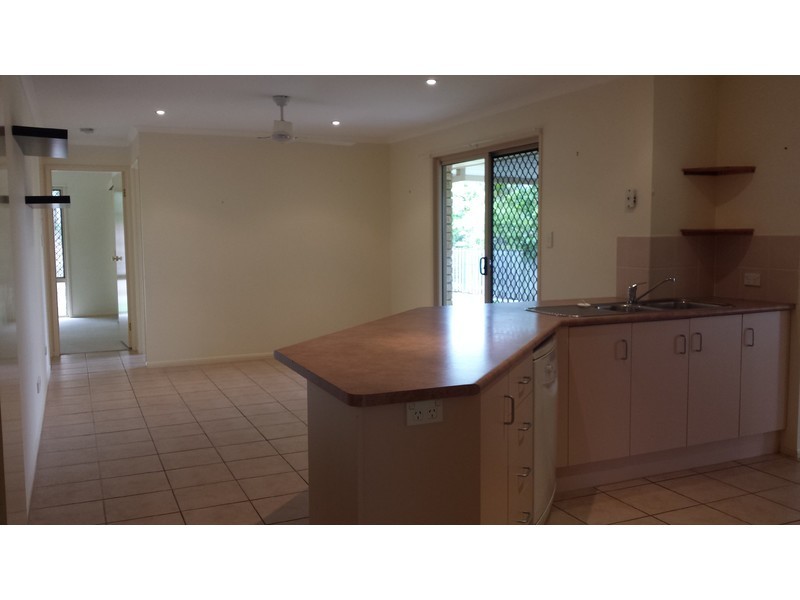 11 Harwood Place, Maudsland QLD 4210