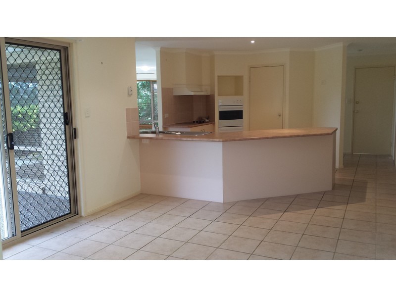 11 Harwood Place, Maudsland QLD 4210