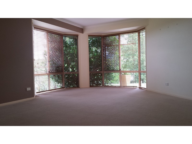 11 Harwood Place, Maudsland QLD 4210