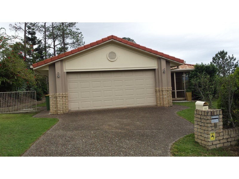11 Harwood Place, Maudsland QLD 4210