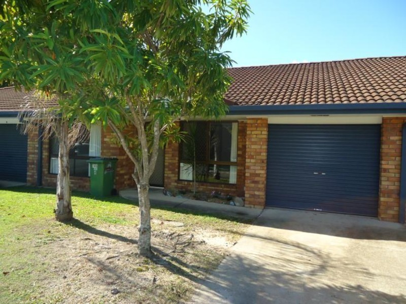 4/145 Central Street, Labrador QLD 4215