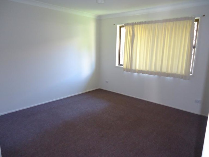 4/145 Central Street, Labrador QLD 4215