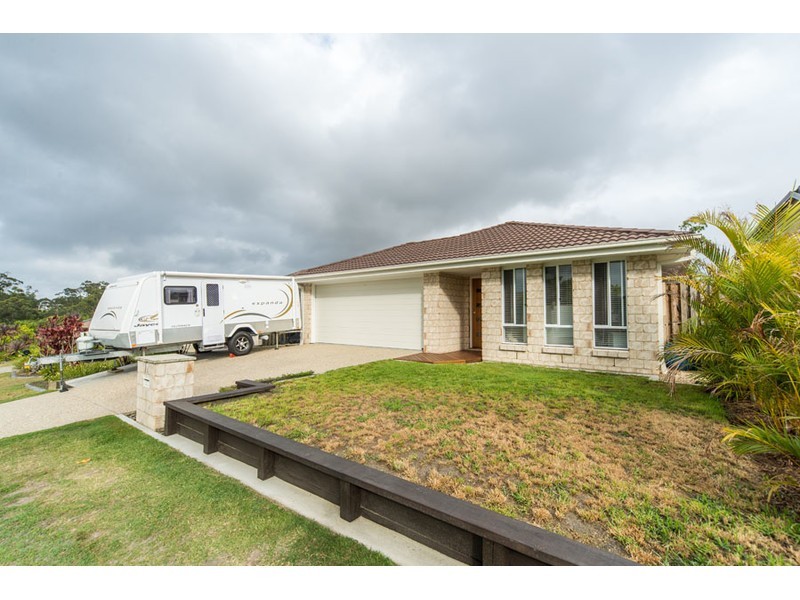 12 Starkey Street, Pacific Pines QLD 4211