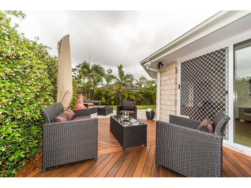 12 Starkey Street, Pacific Pines QLD 4211