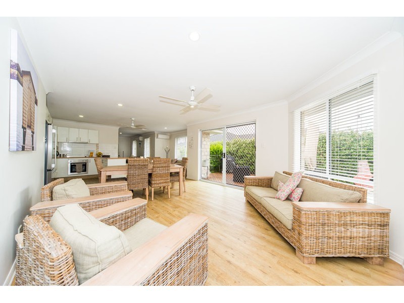 12 Starkey Street, Pacific Pines QLD 4211