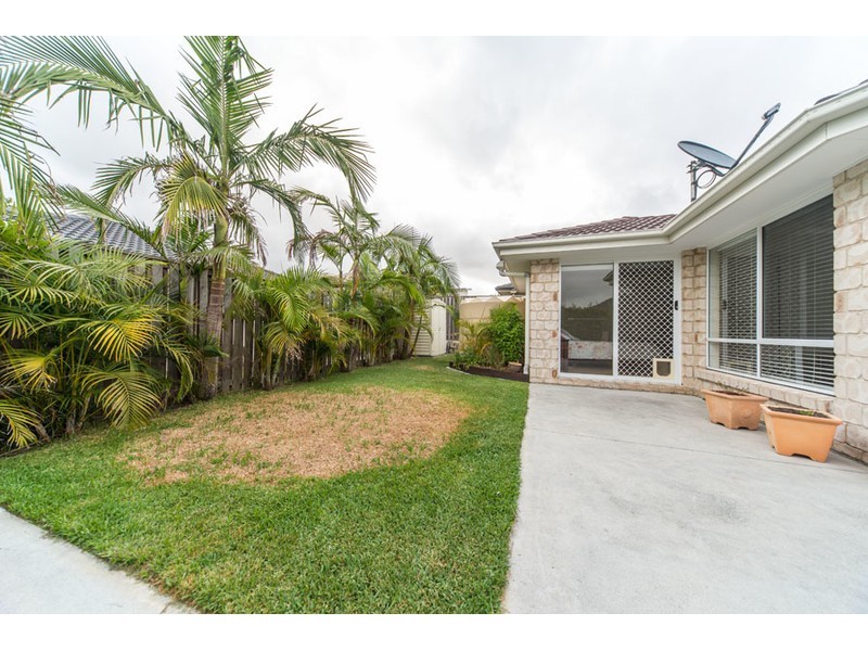 12 Starkey Street, Pacific Pines QLD 4211