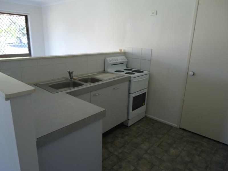 3/145 Central Street, Labrador QLD 4215