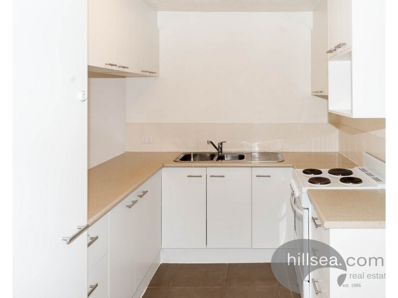 4/3 Ahern Street, Labrador QLD 4215