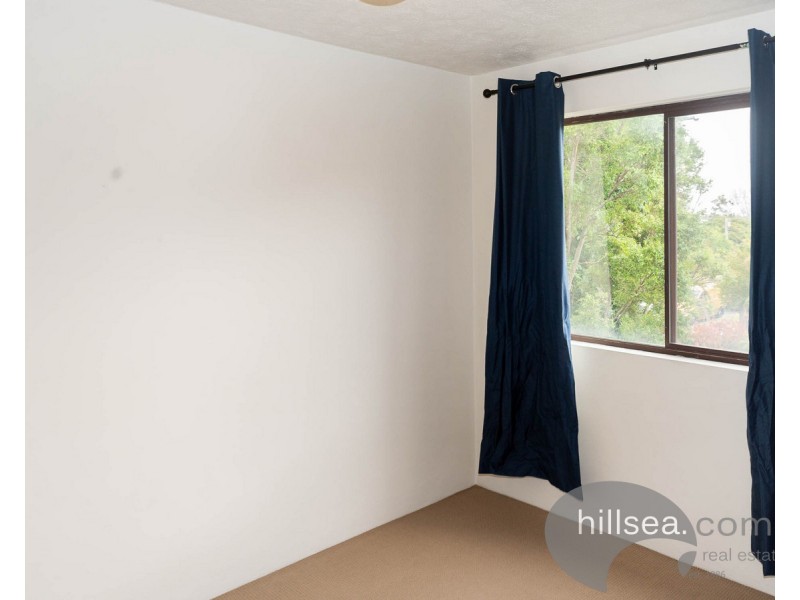 4/3 Ahern Street, Labrador QLD 4215