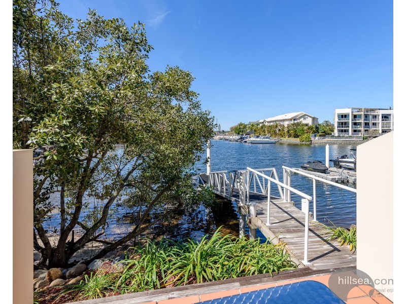 17/89-91 Bayview Street, Runaway Bay QLD 4216