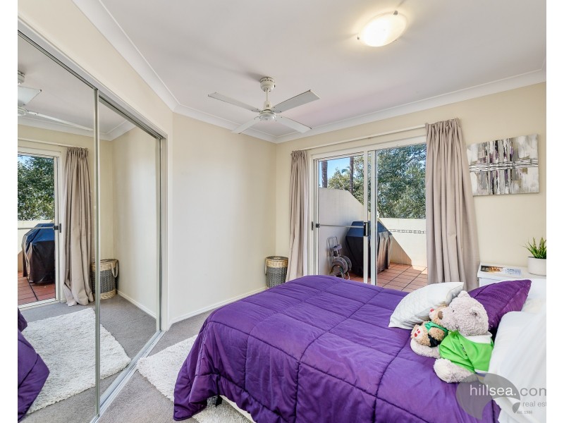 17/89-91 Bayview Street, Runaway Bay QLD 4216